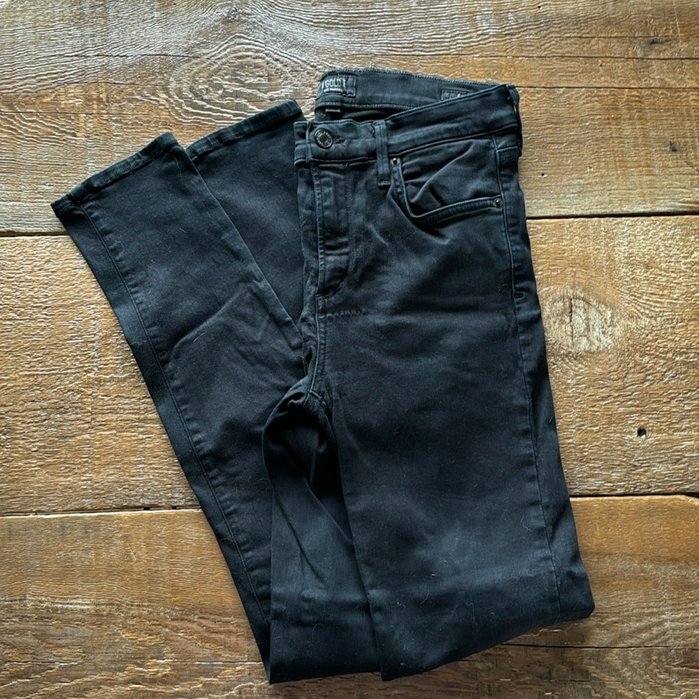 A gold black skinny Jean